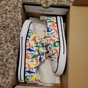 👟New In Box! Converse Shark Shoes